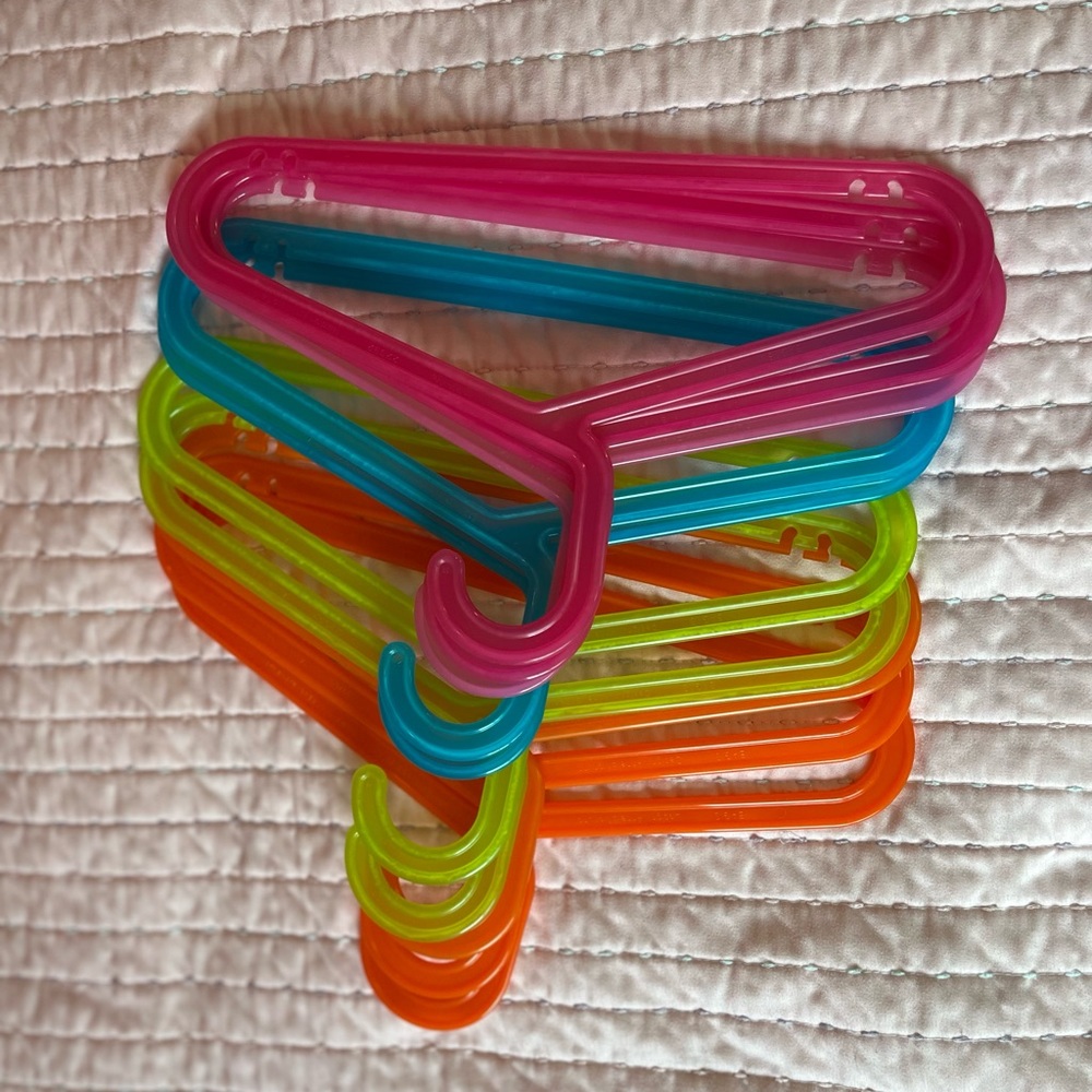 IKEA 12- pc BAGIS children hangs